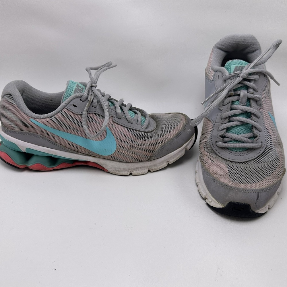 Nike Shoes Reax Run 9  Sneakers Gray Mesh 653612-036 2014  Womens Size 8 Lace Up